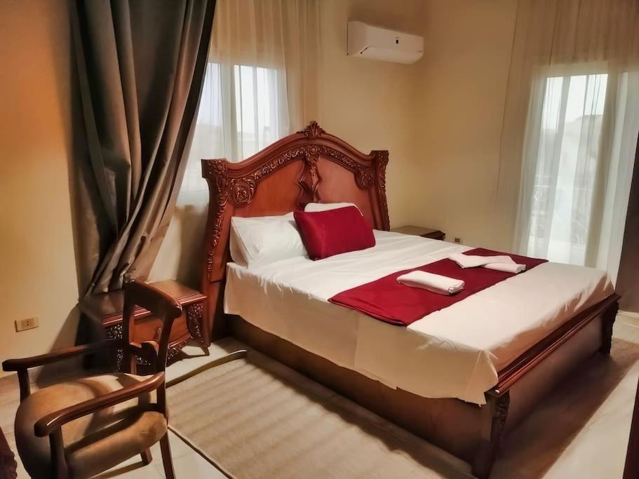 Luxurious Roof Apartment, Hanna's * Cairo